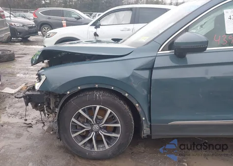 2020 Volkswagen Tiguan 2.0T Se/2.0T Se R-Line Black/2.0T Sel from USA, damaged, VIN 3VV2B7AX8LM041163